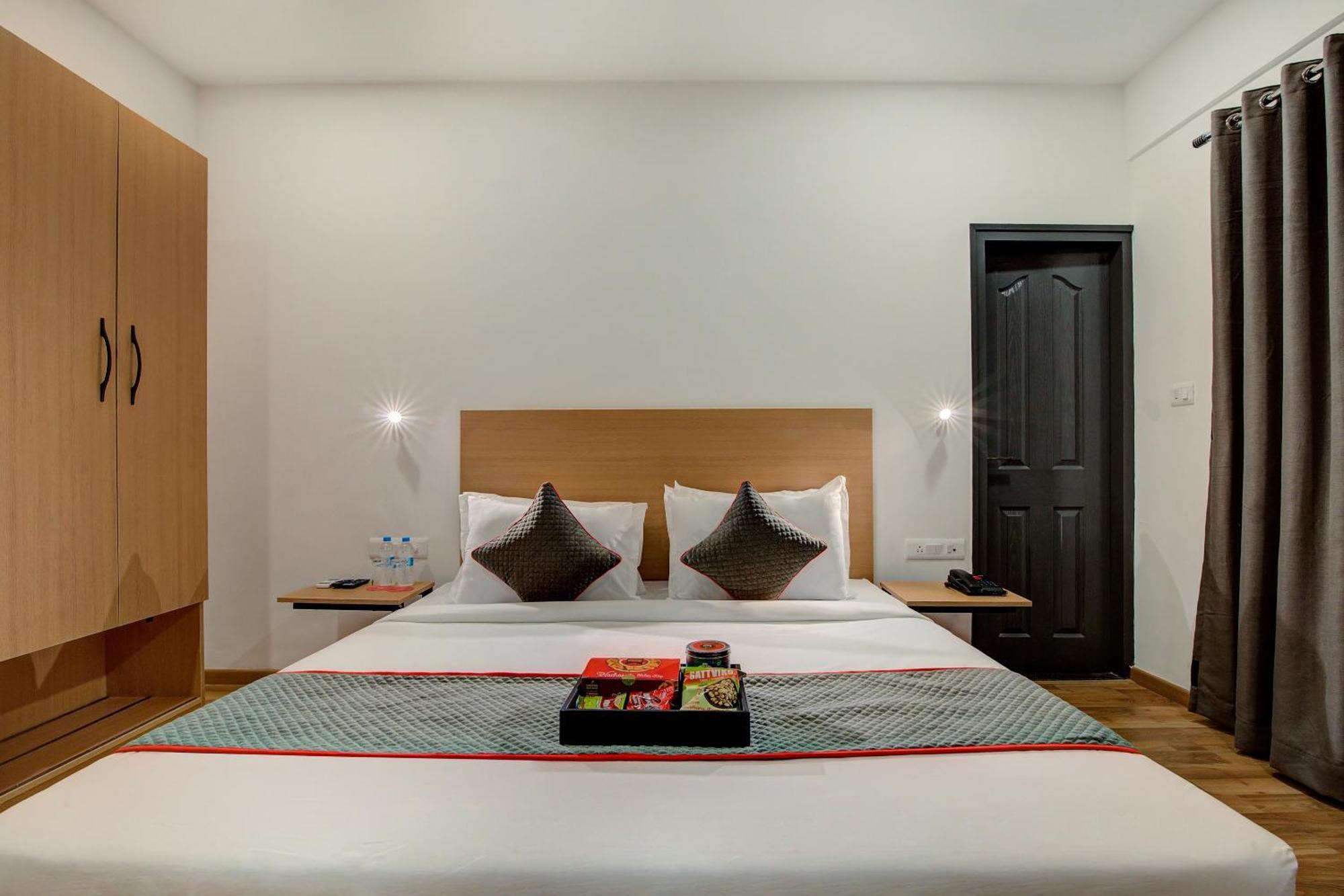 Townhouse Sector 66 Near Sector Metro Station 4*