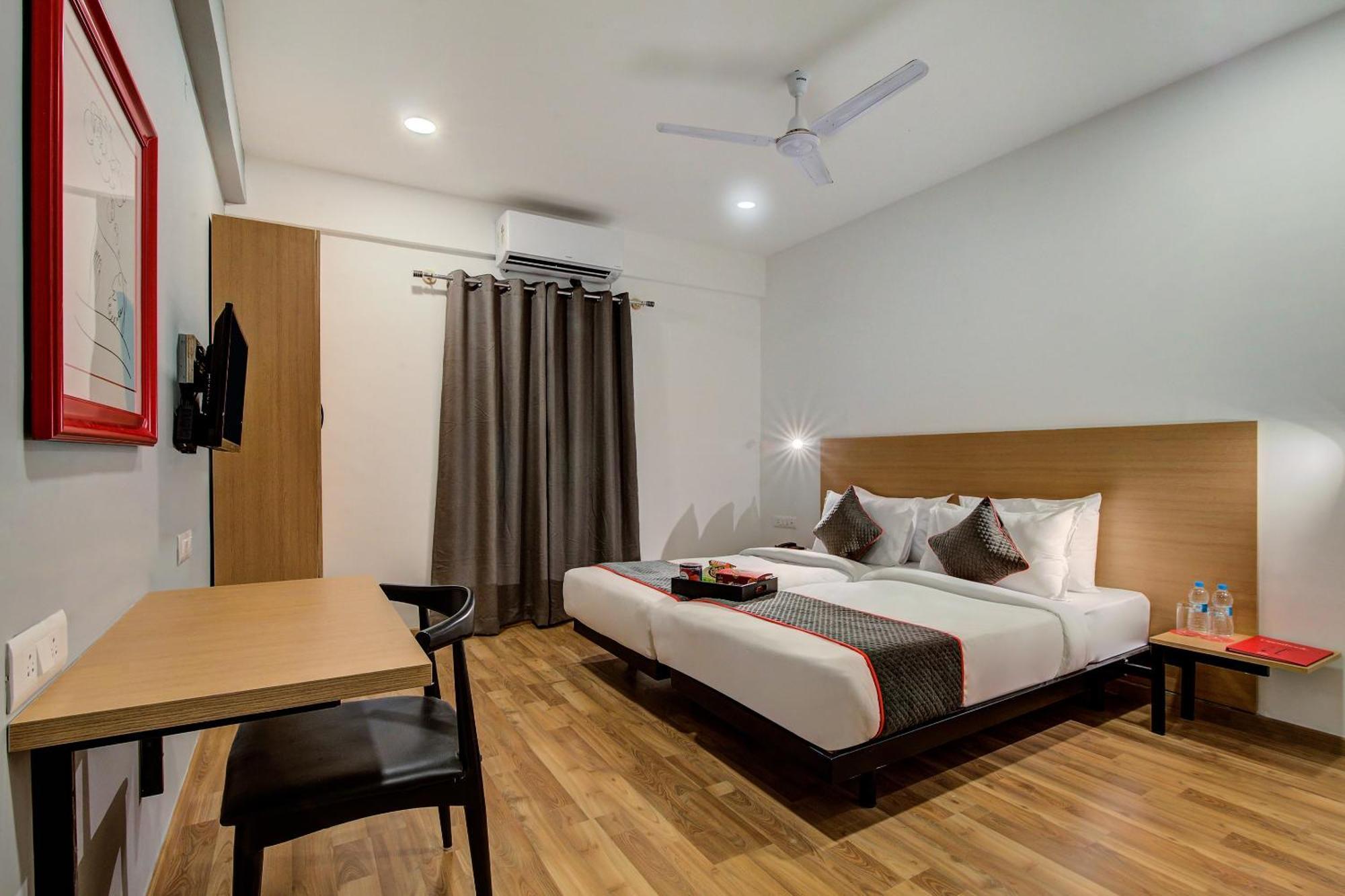 Hotel Townhouse Sector 66 Near Sector Metro Station