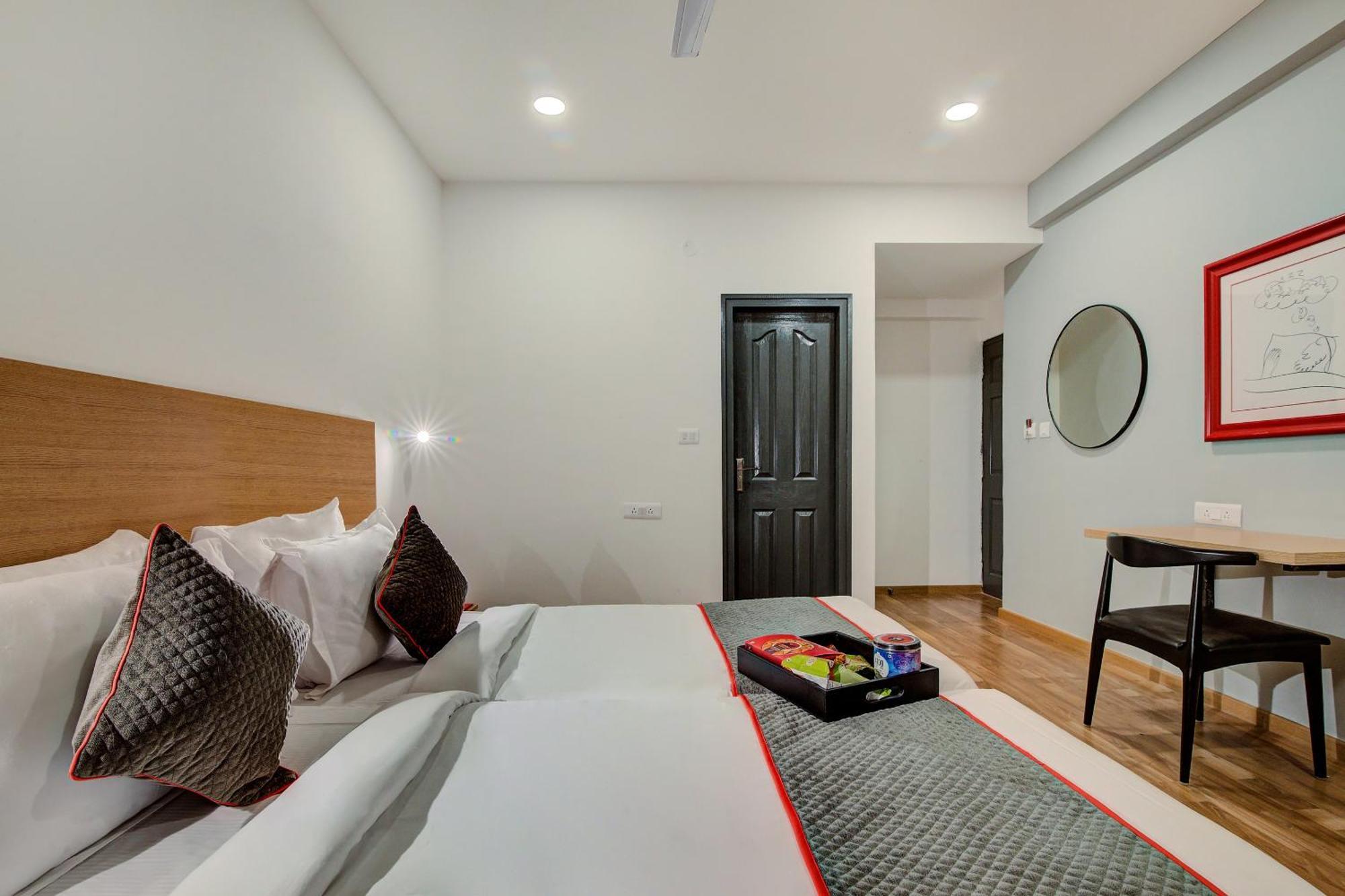 Hotel Townhouse Sector 66 Near Sector Metro Station