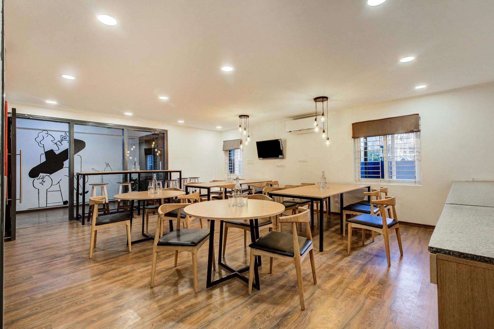 Townhouse Sector 66 Near Sector Metro Station Hotel 4*